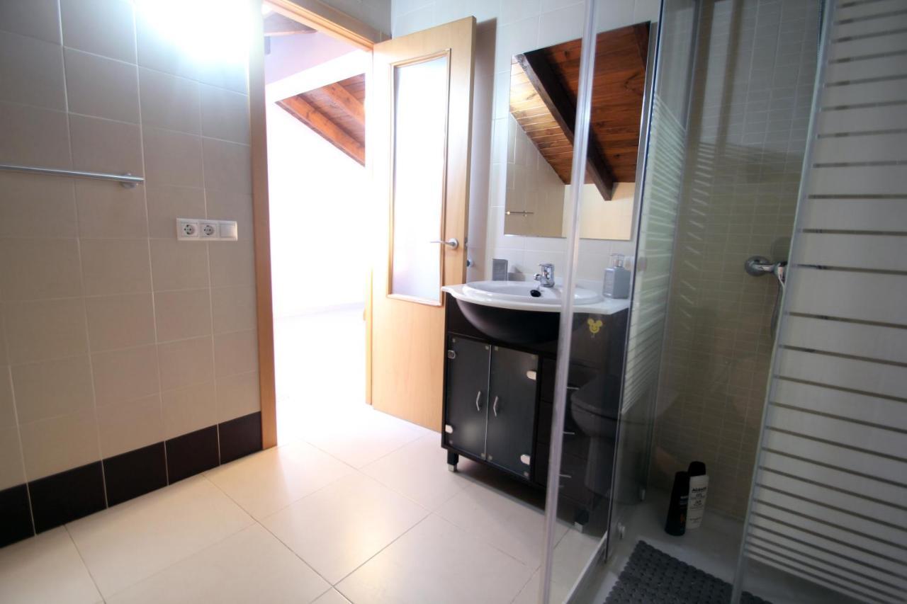 Apartaross Appartamento Valenza Esterno foto